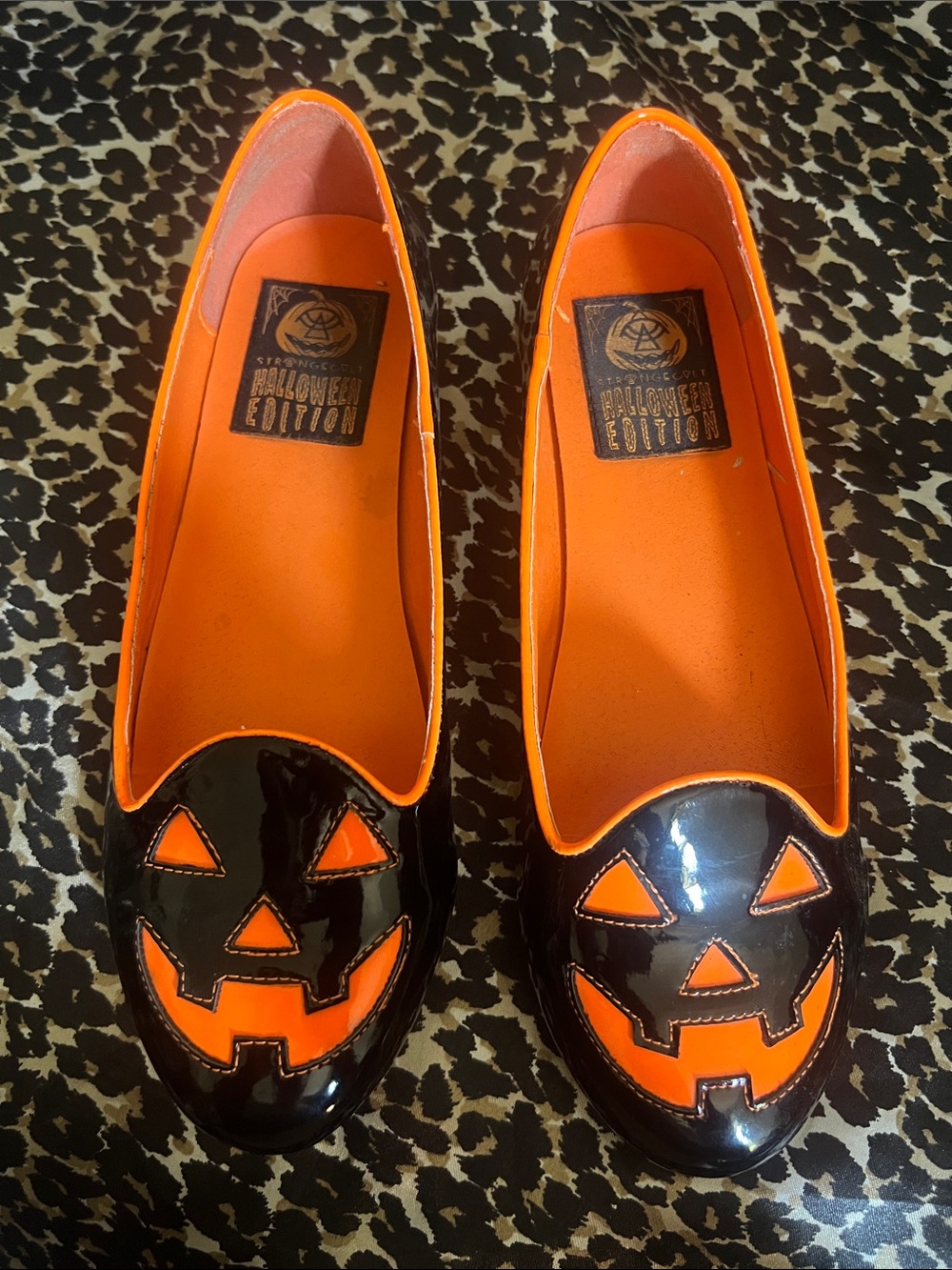 StrangeCult Black & Orange Women's Jack o lantern Flats
